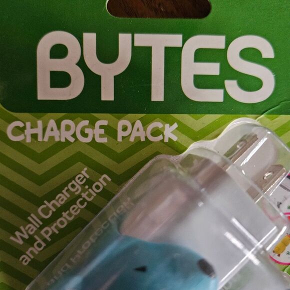 Wall Charger Cover, Fuzzy Mudd Keychain & 3.5mm Audio Cable Bundle Set - Picture 5 of 7